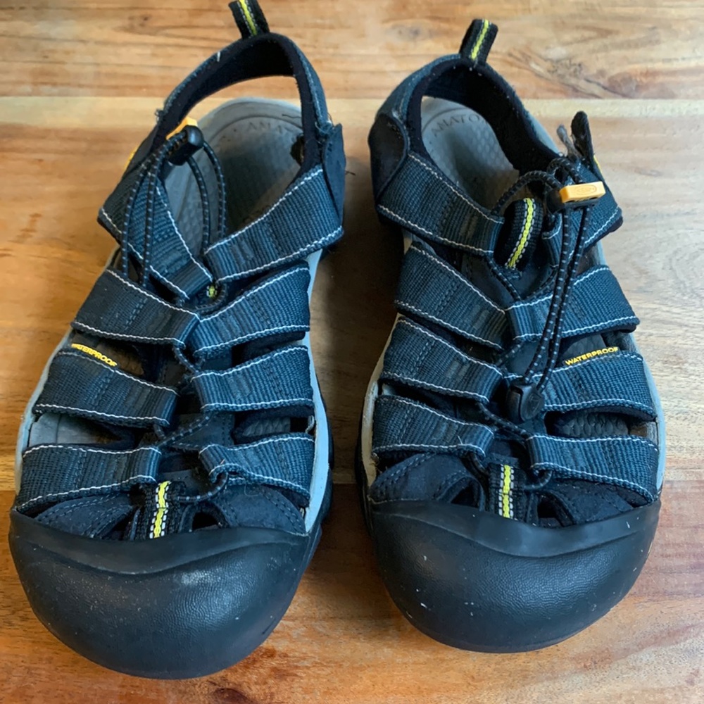 Keen mens sandals. Size 10.5.